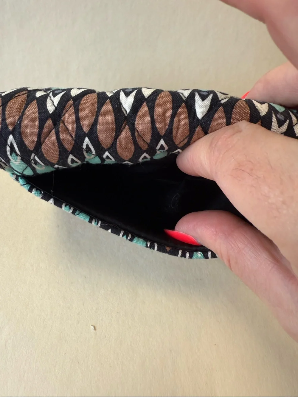 Vera Bradley Quilted Trifold Sierra Stream Wallet With Snap Closure . - Picture 3 of 9